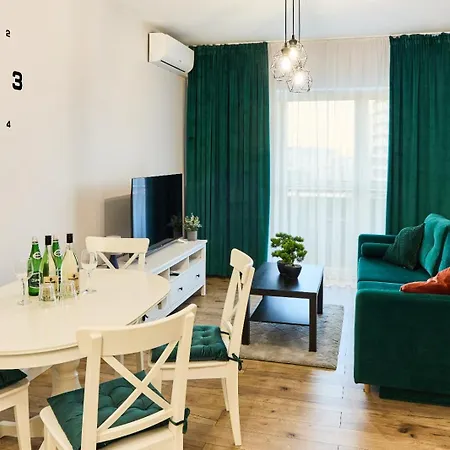 Szmaragdowy Kopisto 11 Centrum Miasta アパート *